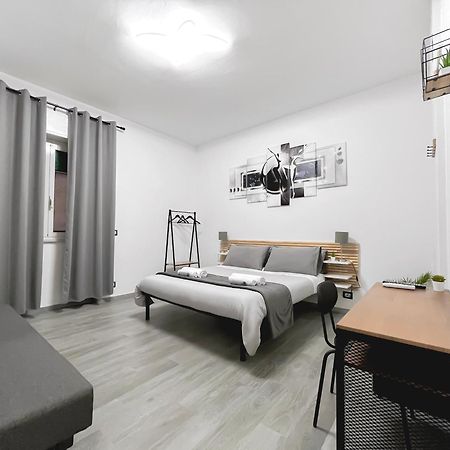 Dm Rome Holiday Экстерьер фото