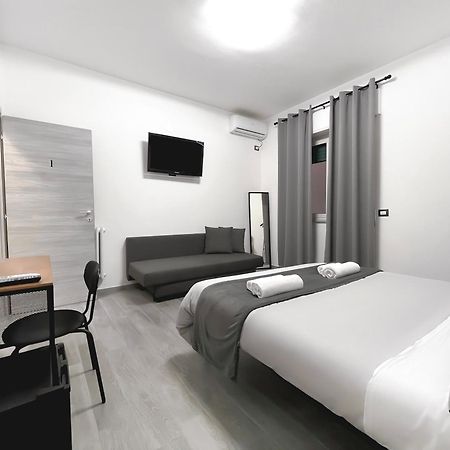 Dm Rome Holiday Экстерьер фото