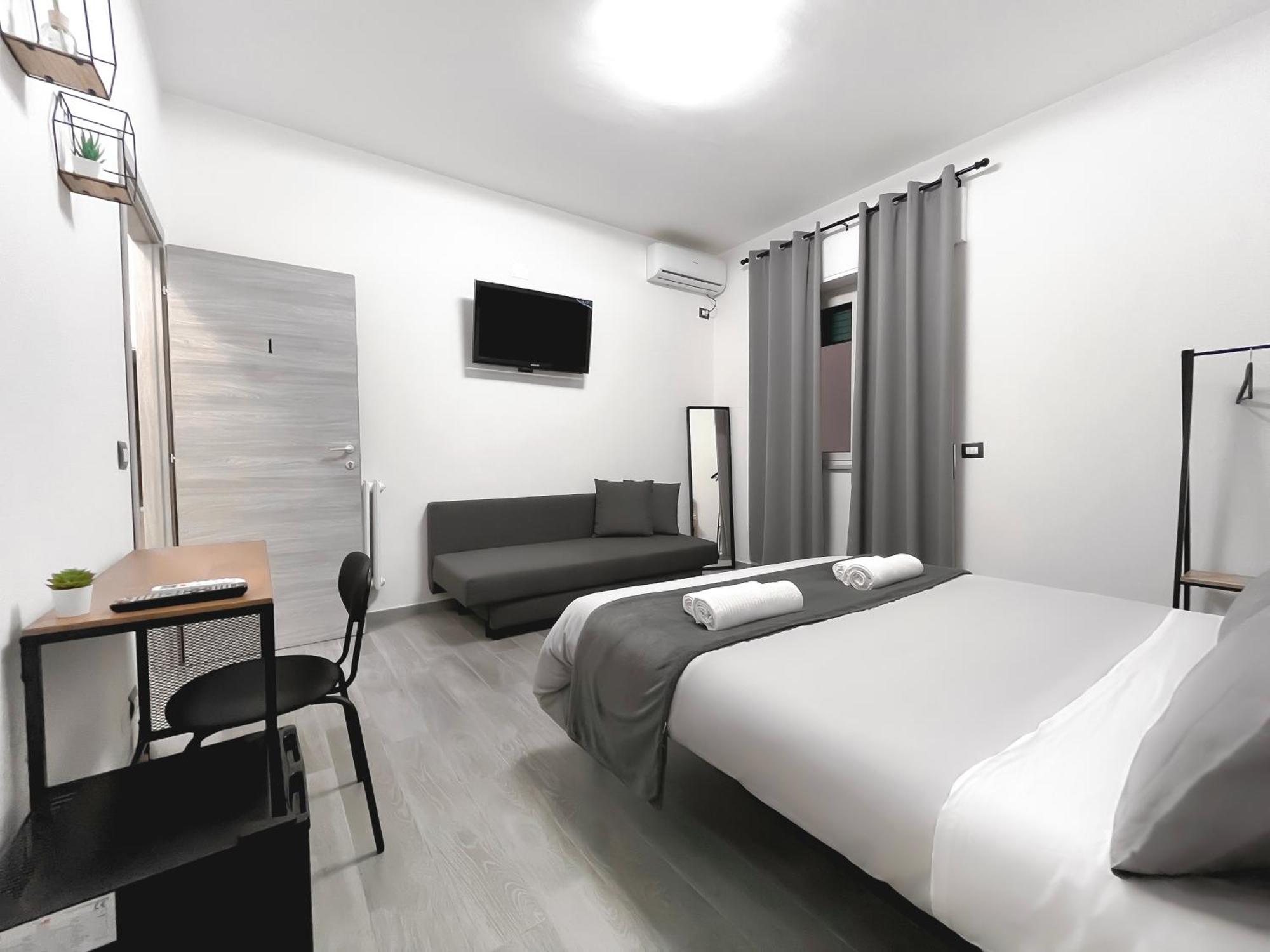 Dm Rome Holiday Экстерьер фото