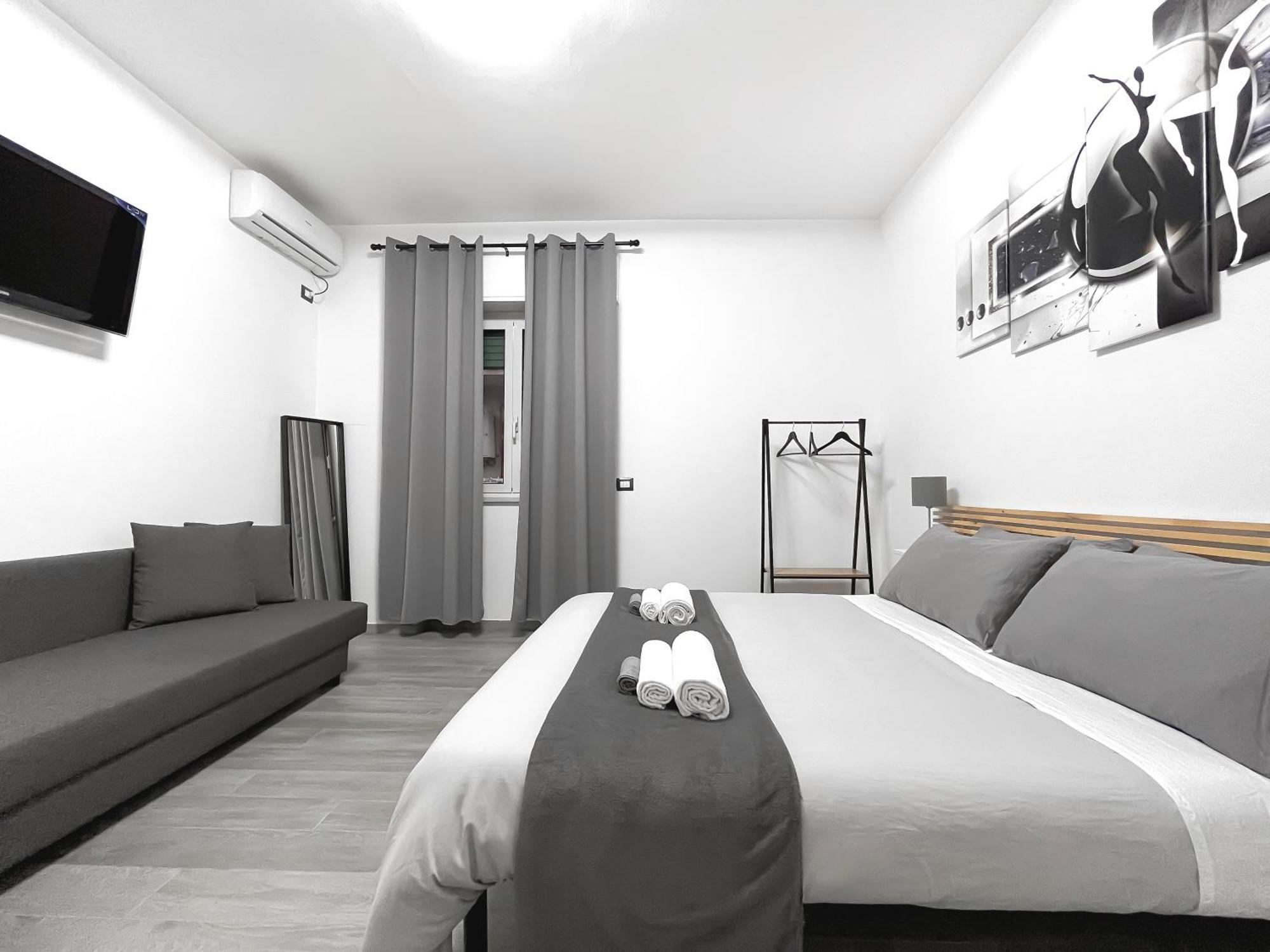Dm Rome Holiday Экстерьер фото